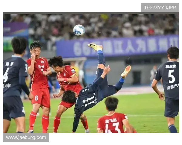 维语解说带你了解足球明星背后的故事与精彩瞬间